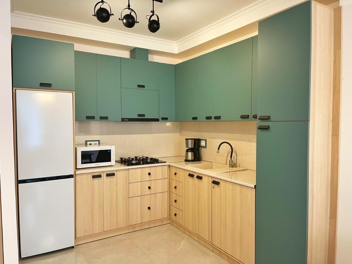 City Heart Luxury Apartment Kutaisi Exterior foto