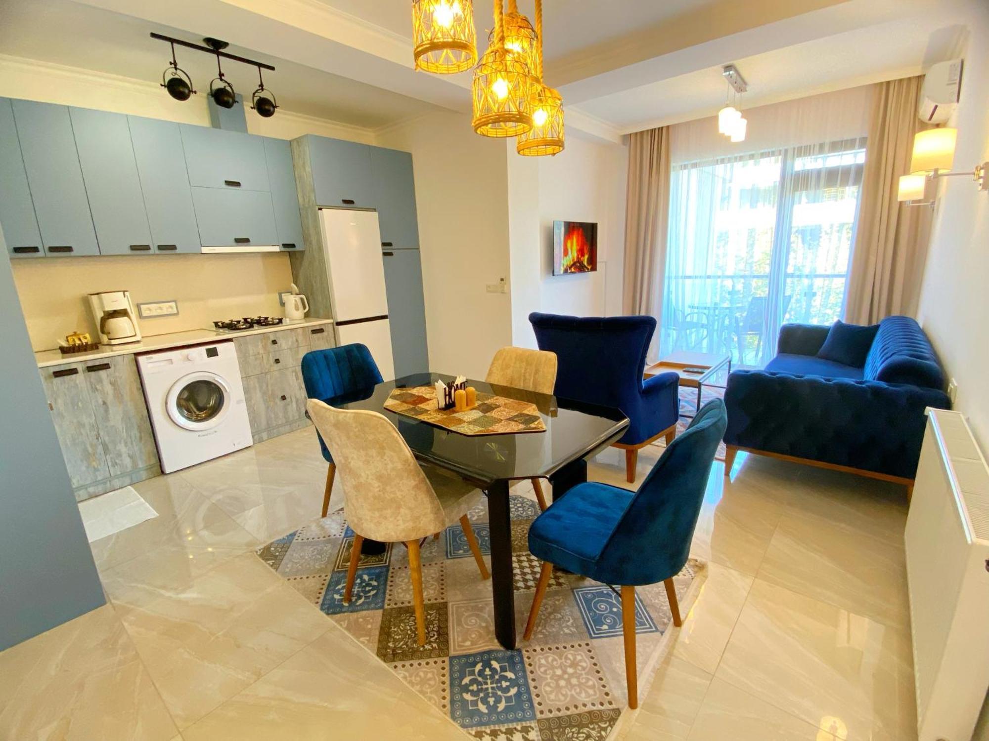 City Heart Luxury Apartment Kutaisi Exterior foto
